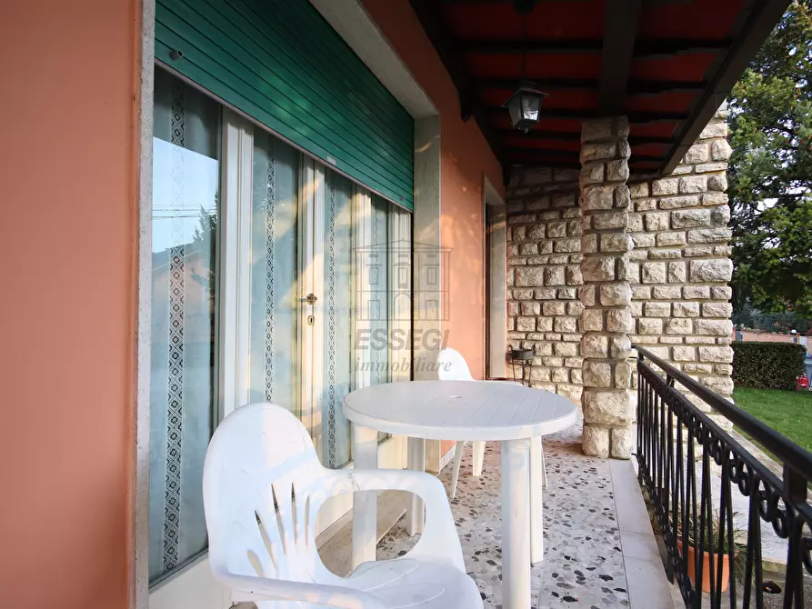 Immagine 2 di Villa in vendita  in Via di Tiglio 529A a Capannori