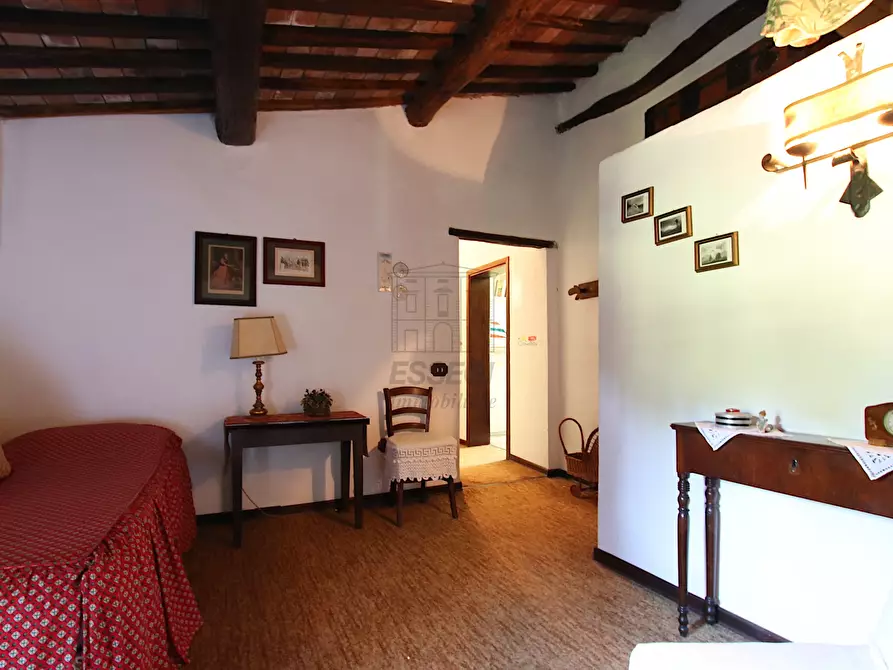 Immagine 84 di Rustico / casale in vendita  in Via della Chiesa di Gragnano a Lucca