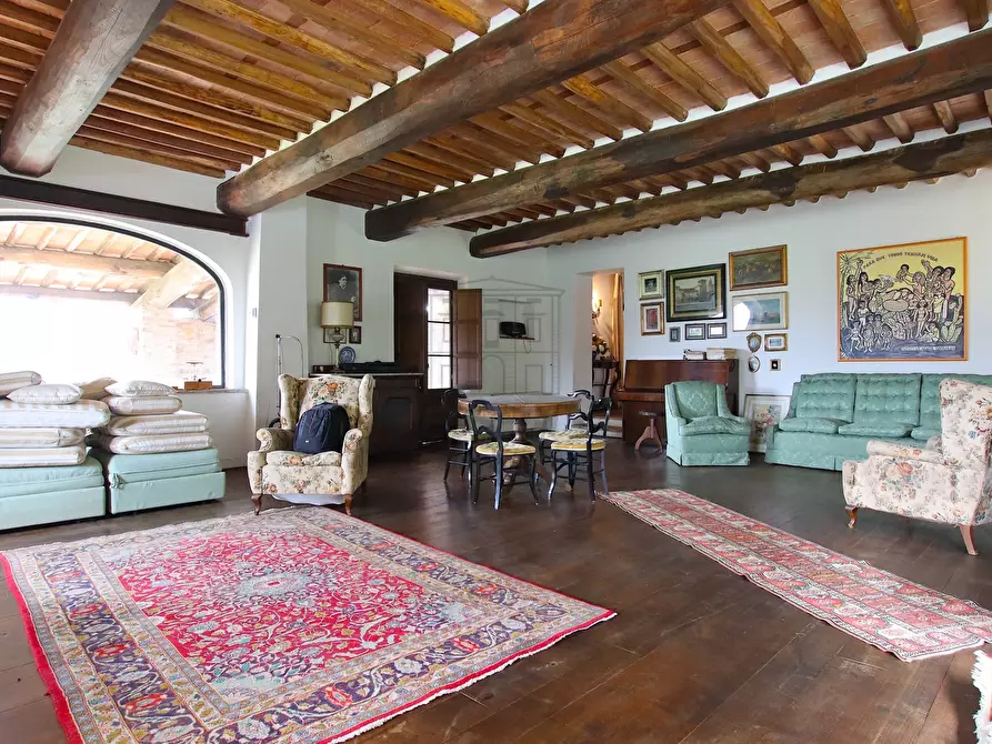 Immagine 22 di Rustico / casale in vendita  in Via della Scogliera 182 a Lucca