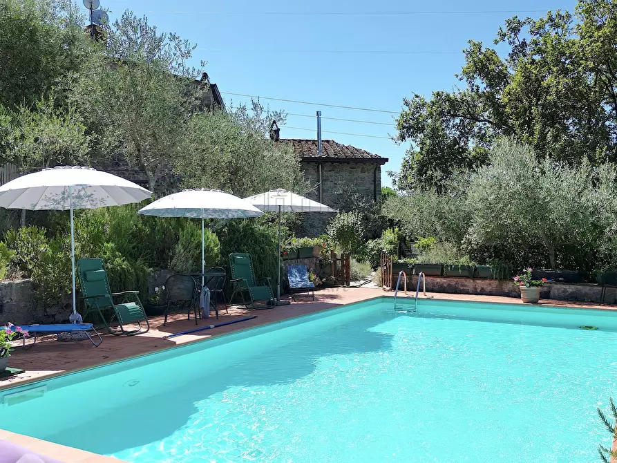 Immagine 3 di Rustico / casale in vendita  in Via Vergaglia 11 a Camaiore