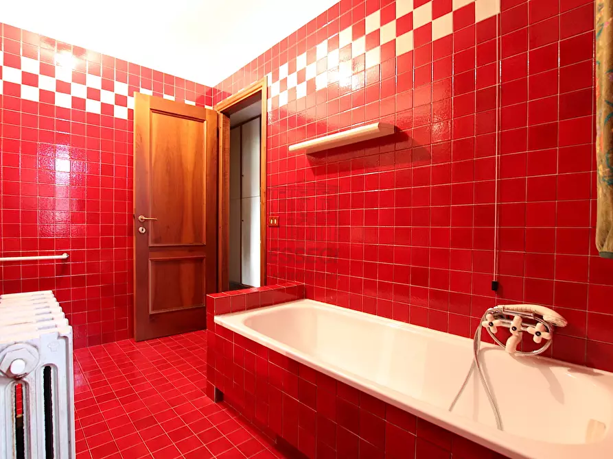 Immagine 25 di Villa in vendita  in Viale Cesare Biondi 68 a Barga