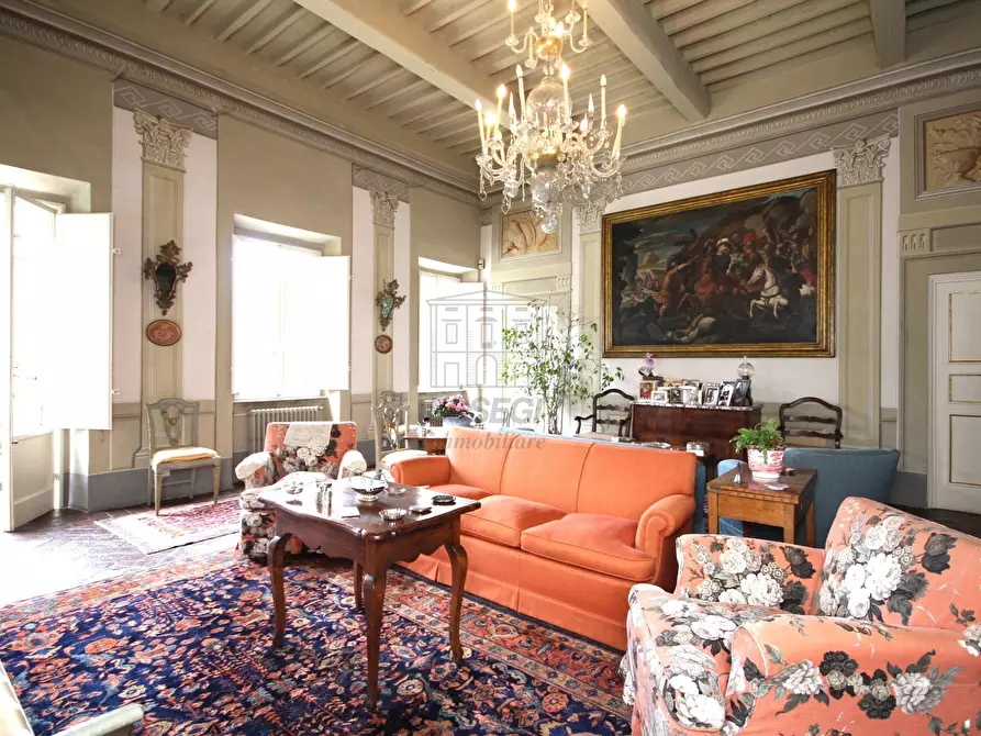 Immagine 3 di Villa in vendita  in Via del Caporale 773 a Lucca