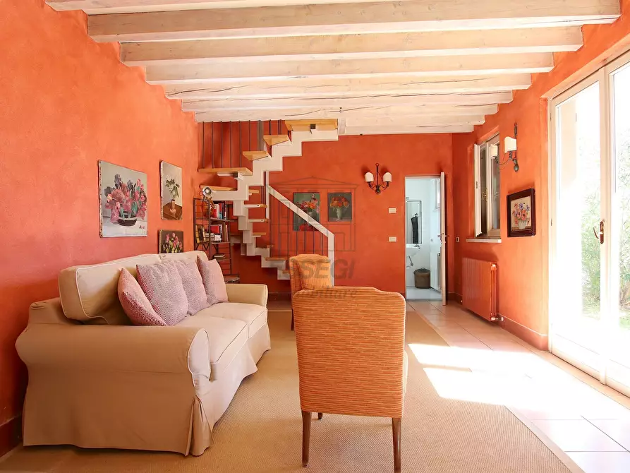 Immagine 42 di Rustico / casale in vendita  in Via di Mastiano e Gugliano 1024 a Lucca