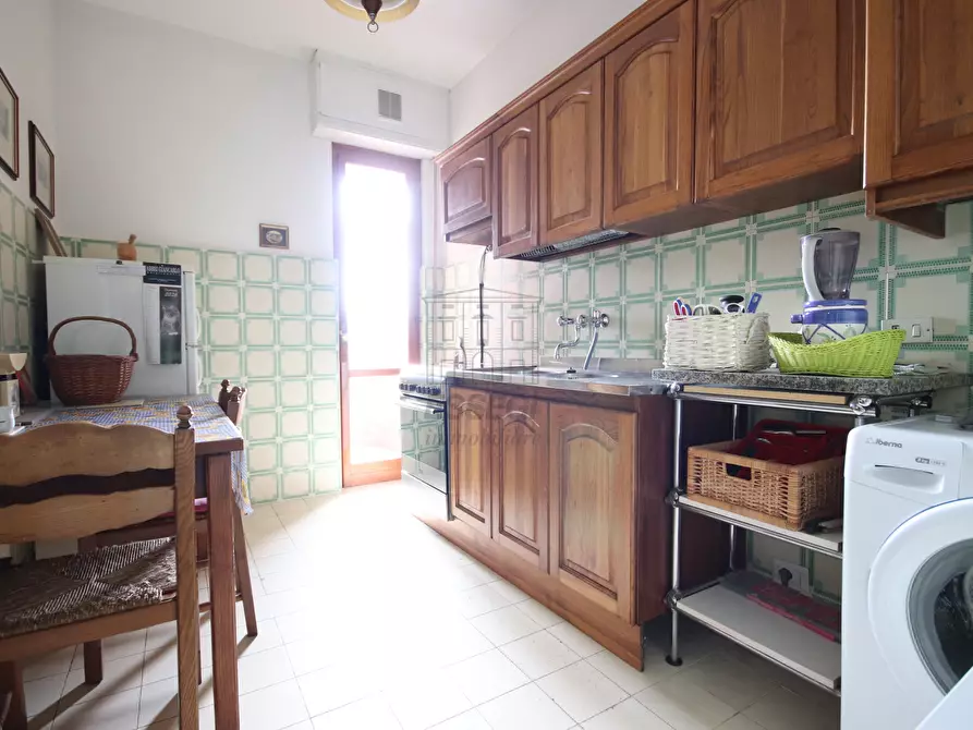 Immagine 10 di Appartamento in vendita  in Via Berti 57 a Capannori