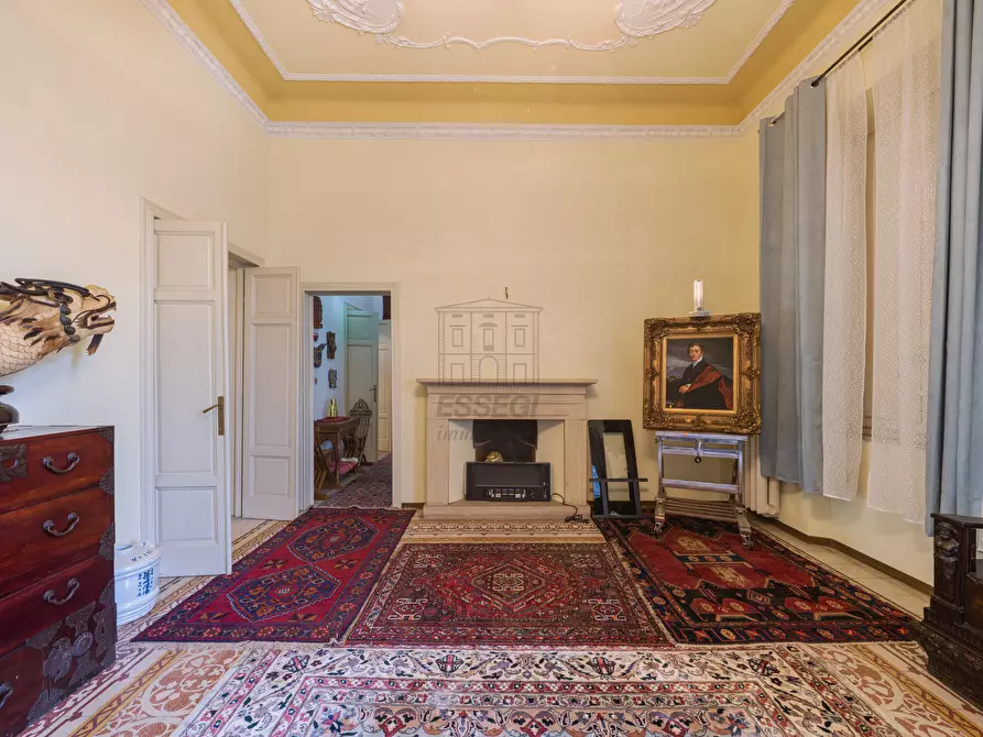 Immagine 44 di Villa in vendita  a Lucca