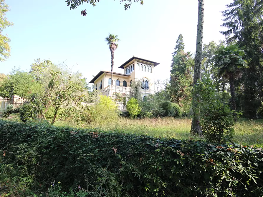 Immagine 32 di Villa in vendita  in Via Sarzanese 1028 a Lucca