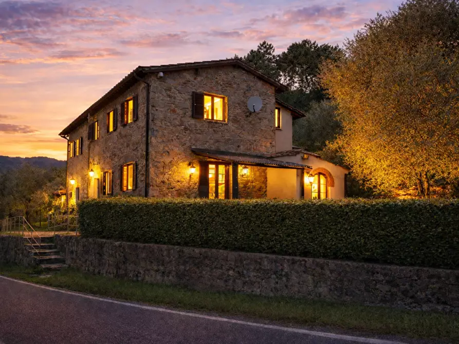 Immagine 1 di Rustico / casale in vendita  in Via Casa Nuova a Pescia