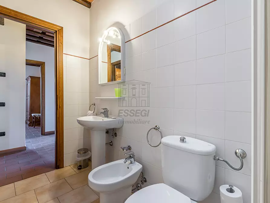 Immagine 21 di Rustico / casale in vendita  in Via di Rocchino 60 a Lucca