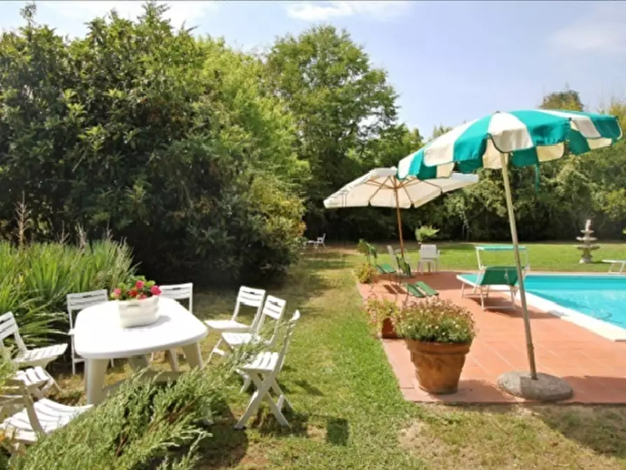 Immagine 3 di Villa in affitto  in Via di Piaggiori 316 a Capannori