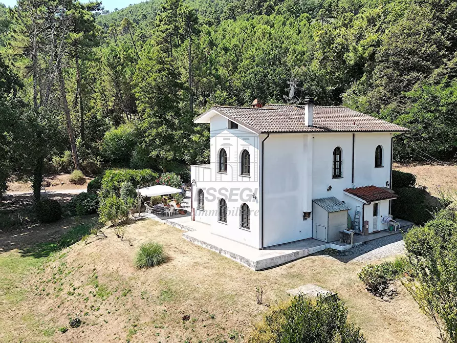 Immagine 5 di Rustico / casale in vendita  in Via di Tiglio a Capannori
