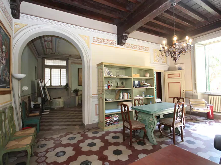 Immagine 12 di Appartamento in vendita  in via busdraghi a Lucca