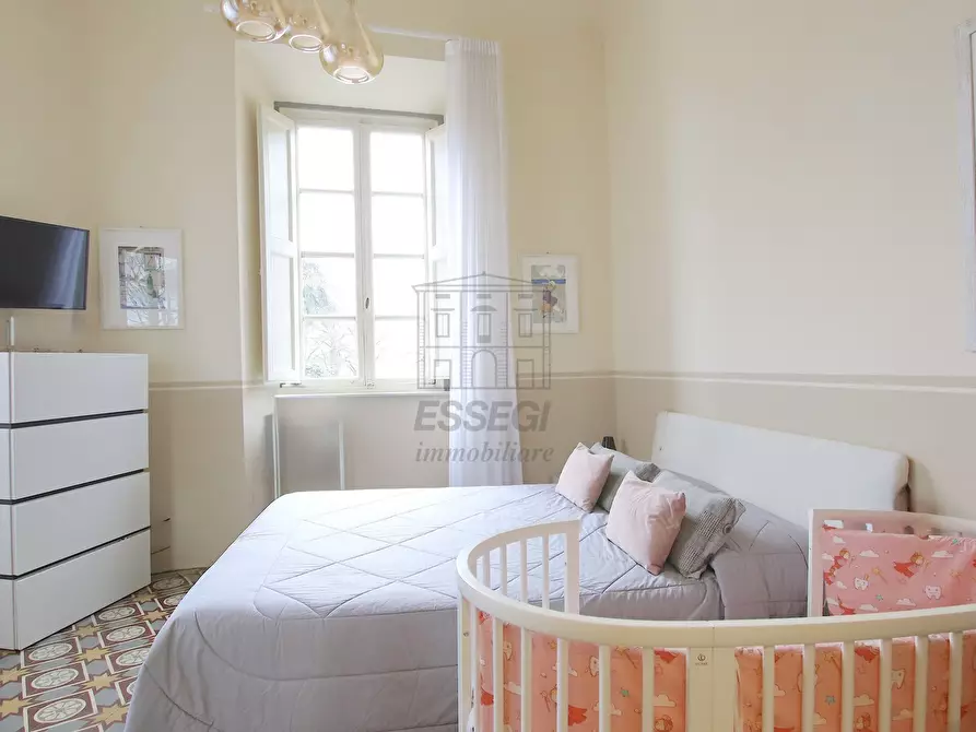 Immagine 10 di Appartamento in vendita  in Via Santa Chiara 12 a Lucca