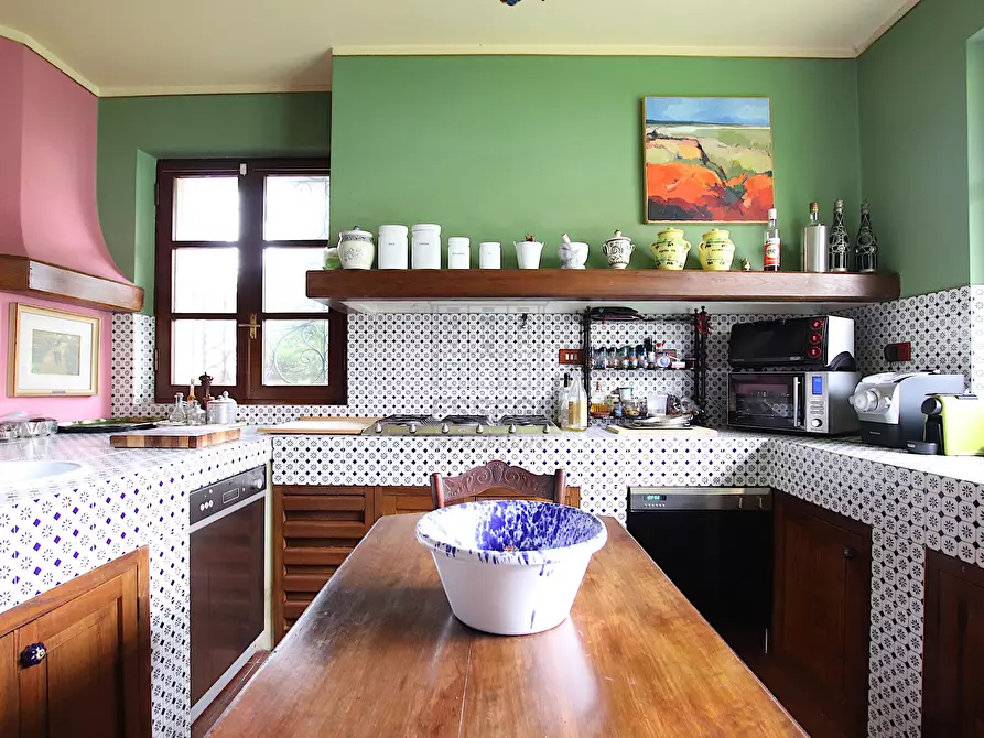 Immagine 11 di Villa in vendita  in Viale Cesare Biondi 68 a Barga