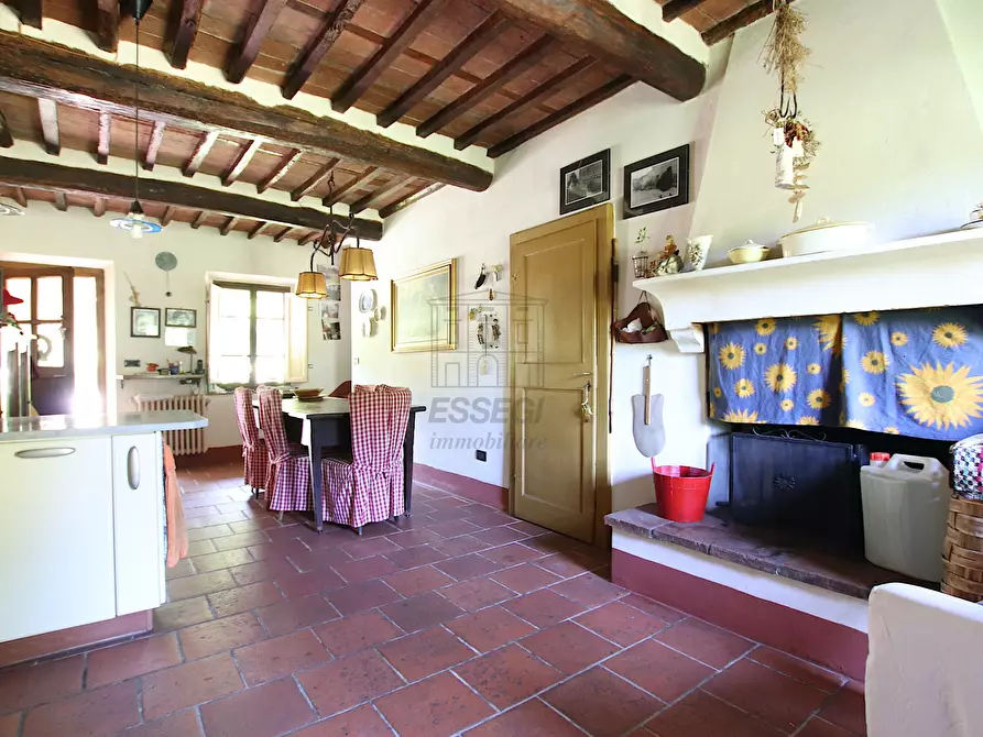 Immagine 15 di Rustico / casale in vendita  in Via della Chiesa di Gragnano a Lucca