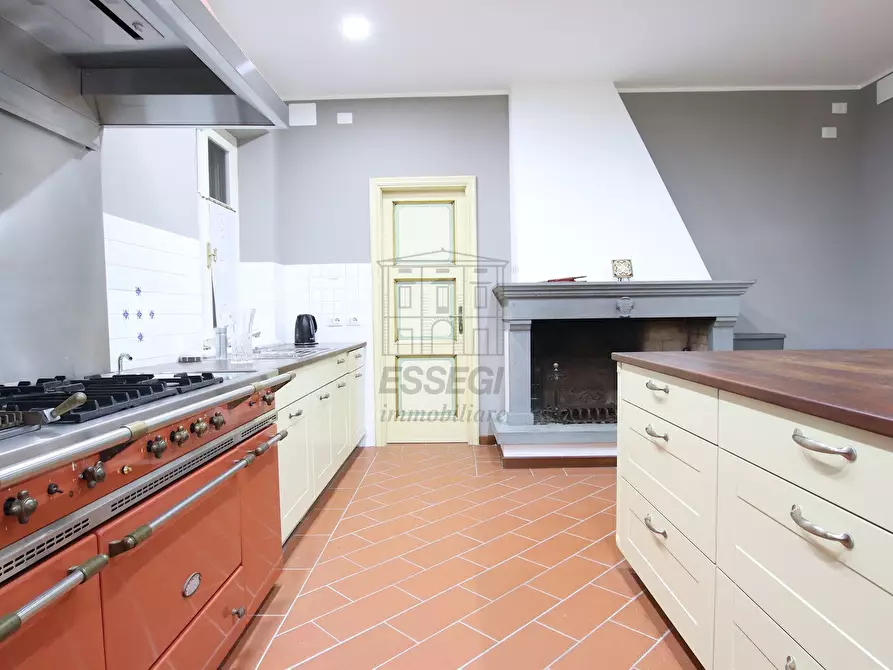 Immagine 20 di Rustico / casale in vendita  a Lucca