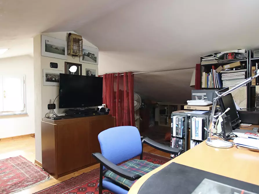 Immagine 37 di Villa in vendita  in Via dei Berti a Lucca