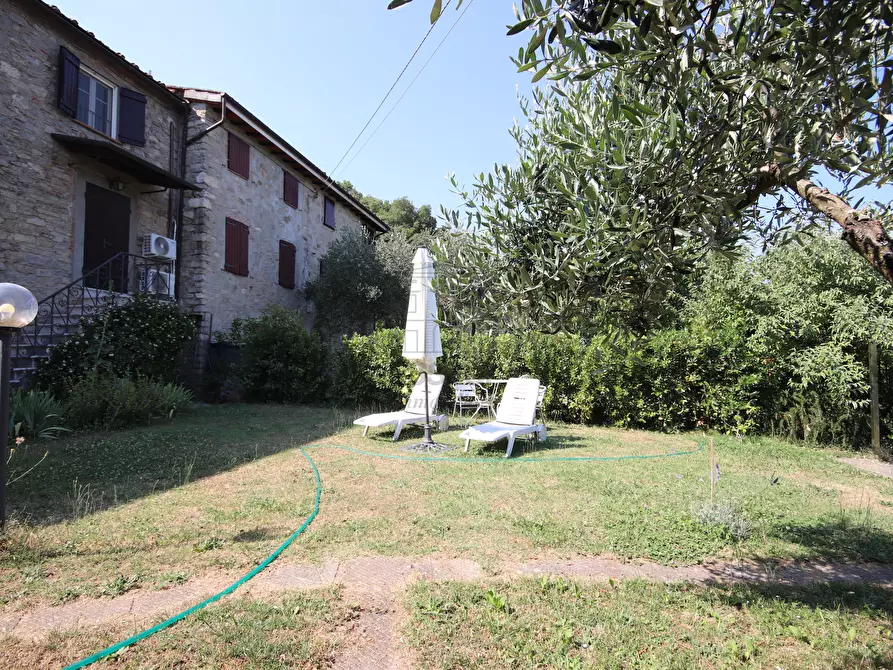 Immagine 4 di Rustico / casale in vendita  in Località Corso 1 a Pescaglia