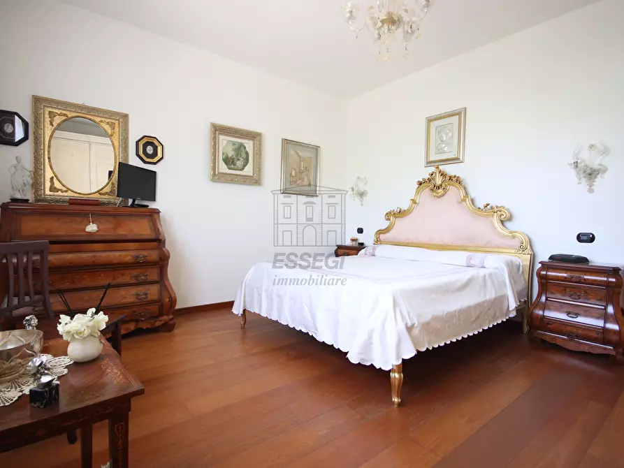 Immagine 18 di Villa in vendita  in Via Sant'Angelo a Lucca