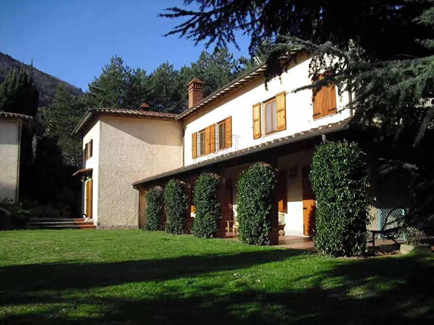 Immagine 1 di Rustico / casale in vendita  in Via di Villa Gaia 508 a Lucca