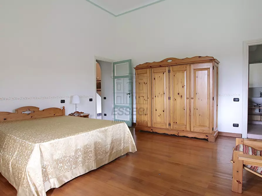 Immagine 16 di Villa in vendita  in traversa i 248 a Lucca