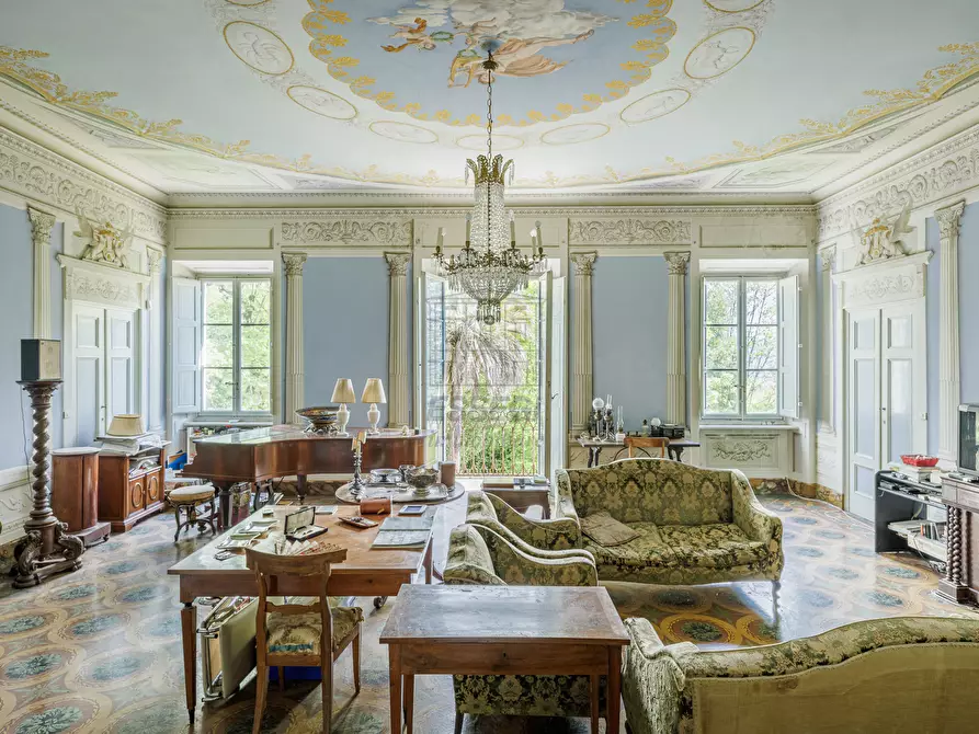 Immagine 9 di Villa in vendita  in Via Ludovica 6927 a Lucca