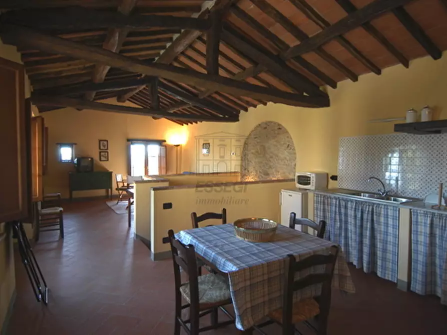 Immagine 56 di Rustico / casale in vendita  in Via di matraia a Lucca
