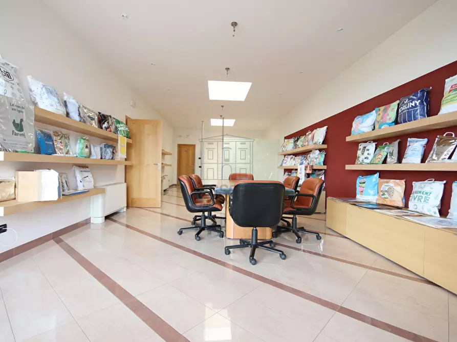 Immagine 21 di Capannone industriale in vendita  in Via dei Bocchi 201 a Capannori