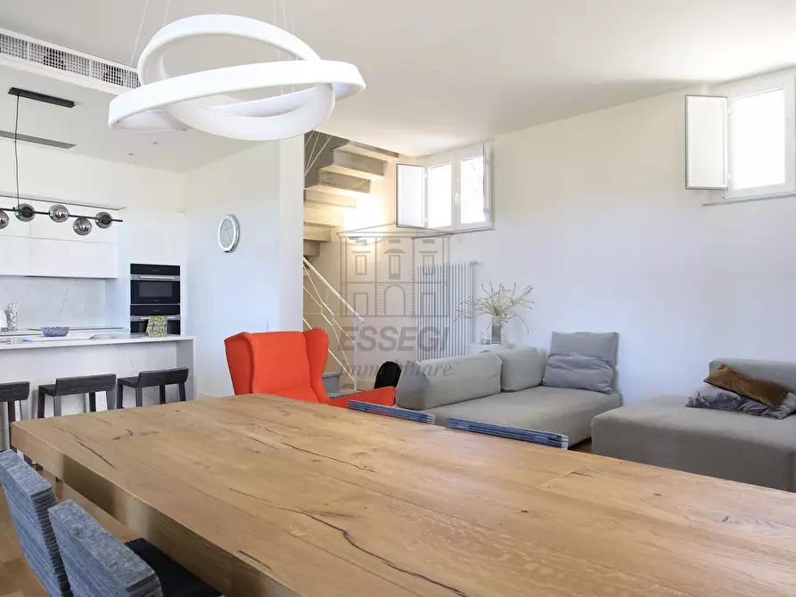 Immagine 7 di Appartamento in vendita  in Via del Portico 13 a Lucca