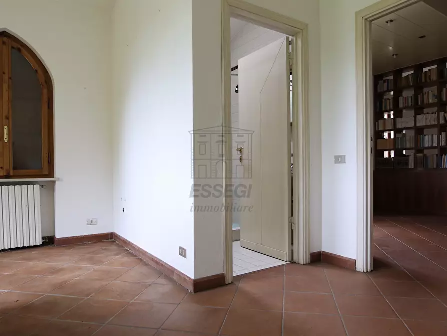 Immagine 53 di Villa in vendita  in Via della Chiesa di Gragnano a Capannori