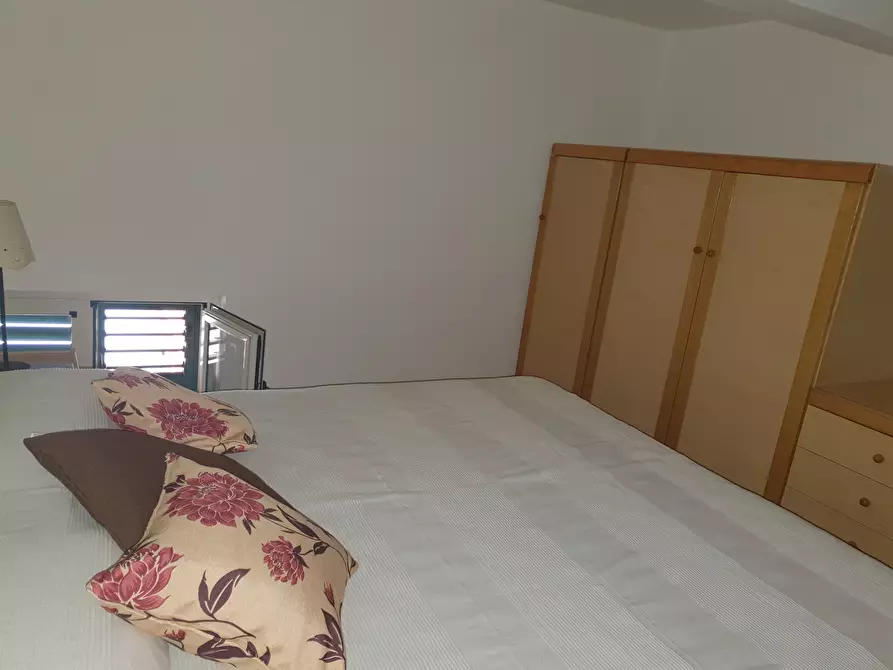 Immagine 10 di Bilocale in affitto  in Via San Francesco da Paola 81 a Reggio Di Calabria