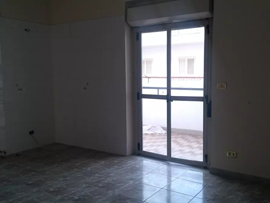 Immagine 16 di Bilocale in vendita  a Reggio Di Calabria