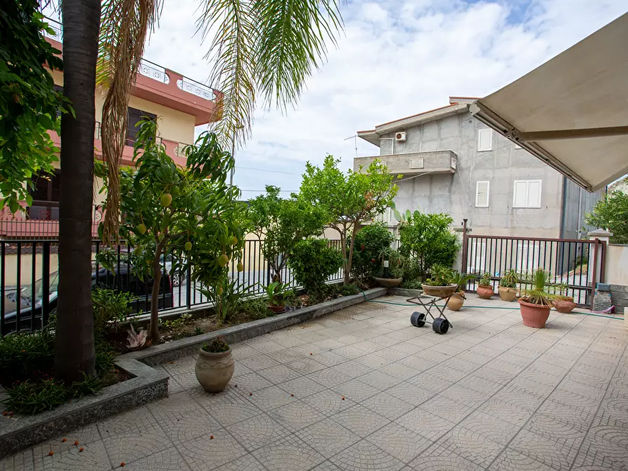 Immagine 5 di Casa indipendente in vendita  in Viale Aldo Moro 5 a Bova Marina