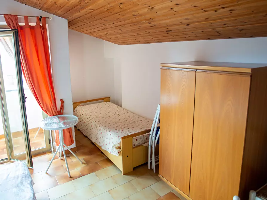 Immagine 40 di Casa indipendente in vendita  in Viale Aldo Moro 5 a Bova Marina