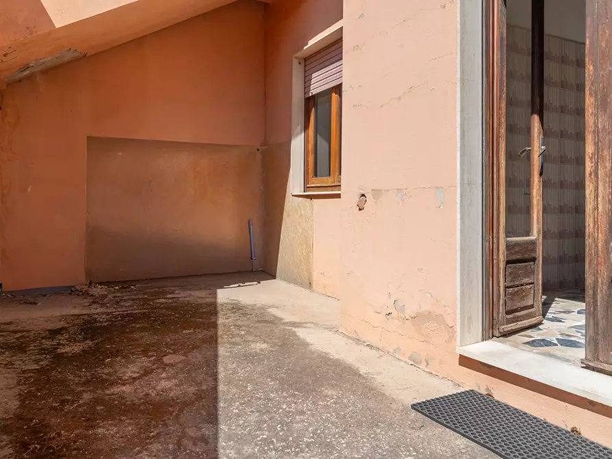 Immagine 1 di Appartamento in vendita  a Uta