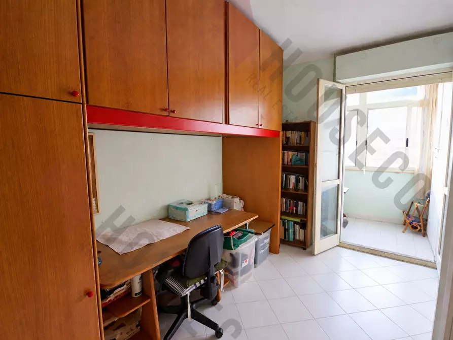 Immagine 10 di Villa in vendita  in via montecatini a Quartu Sant'elena