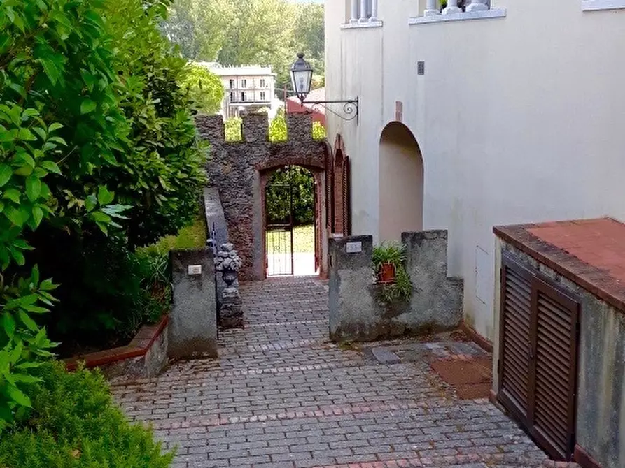 Immagine 18 di Casa semindipendente in vendita  a Ameglia