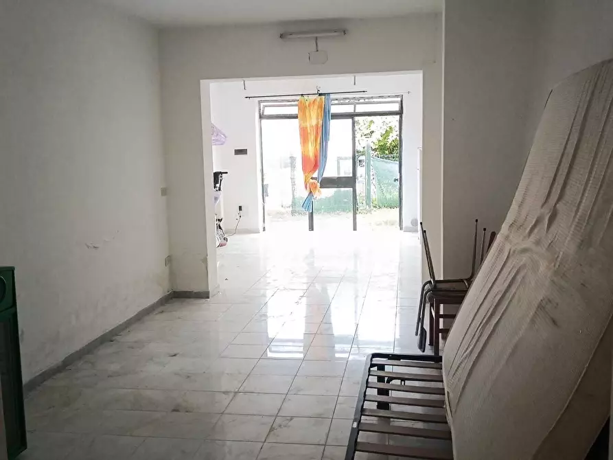 Immagine 20 di Bilocale in vendita  a Ameglia