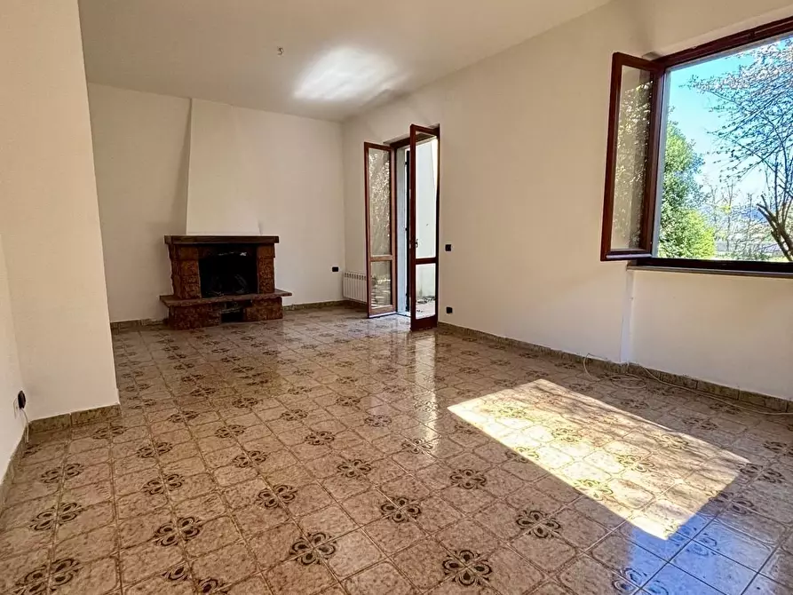 Immagine 4 di Casa semindipendente in vendita  a Ameglia