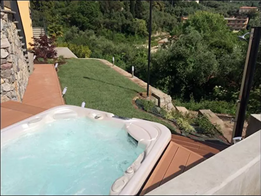 Immagine 39 di Casa semindipendente in vendita  a Lerici