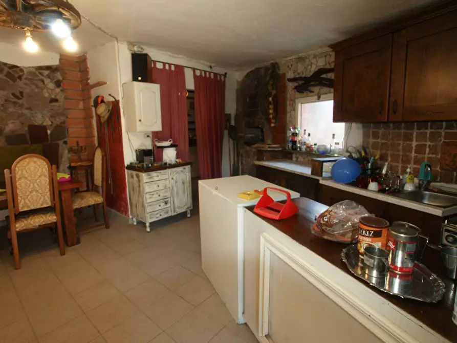 Immagine 11 di Casa bifamiliare in vendita  a Sarzana