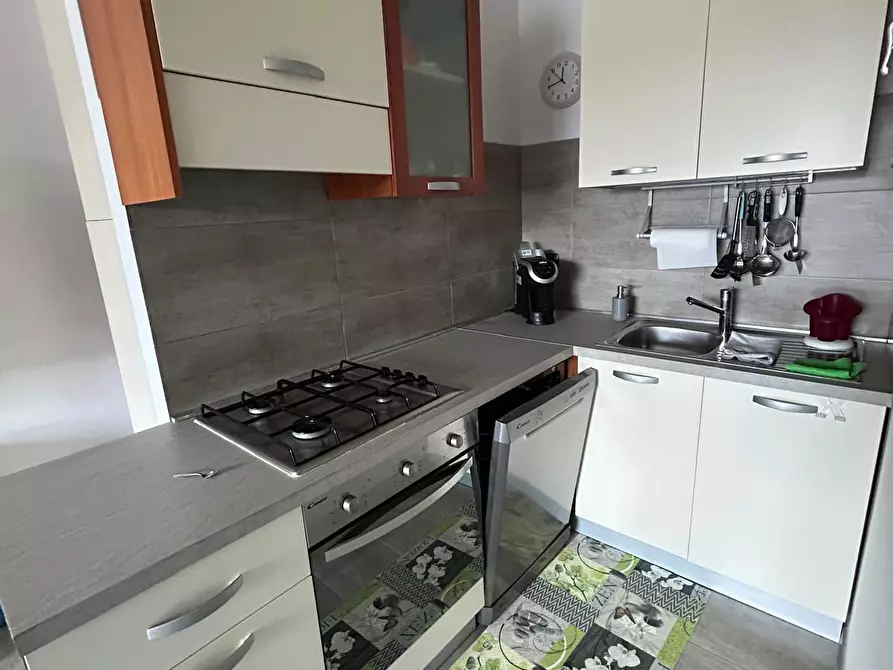 Immagine 8 di Trilocale in vendita  a Ameglia