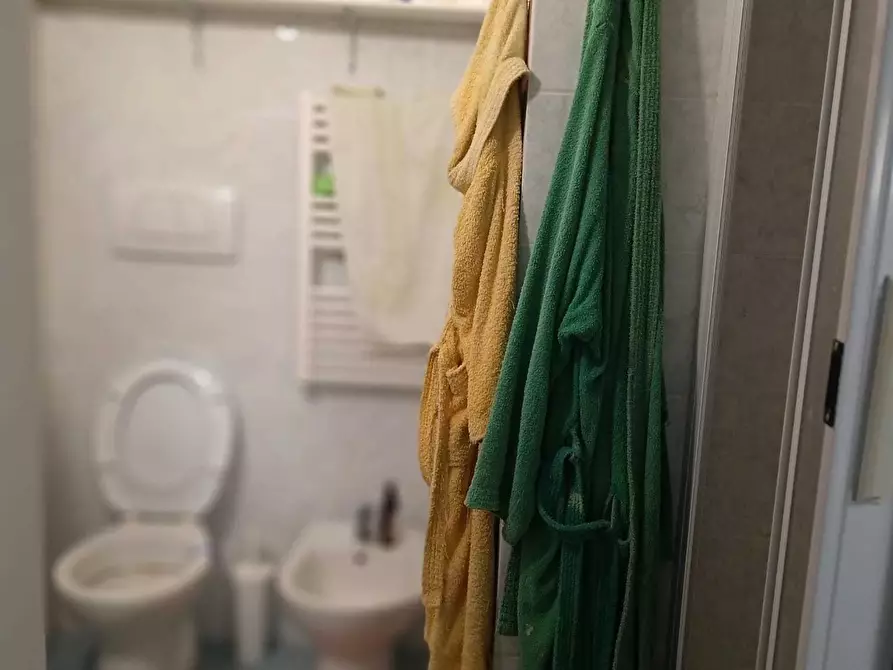 Immagine 13 di Bilocale in vendita  a Ameglia