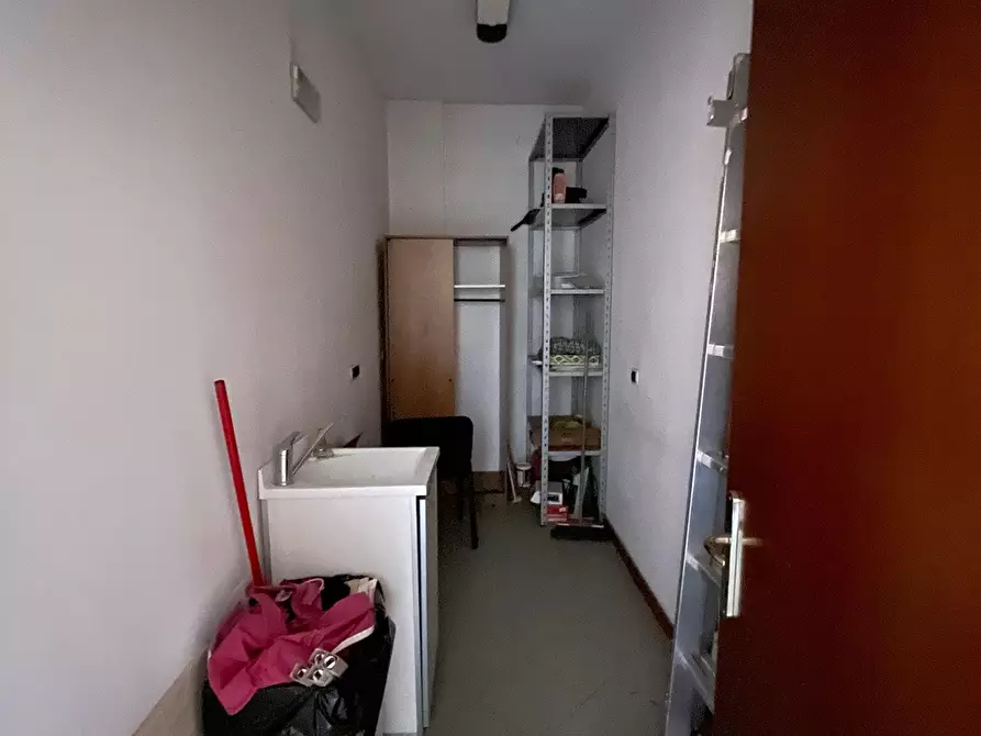 Immagine 16 di Pentalocale in vendita  a Castelnuovo Magra