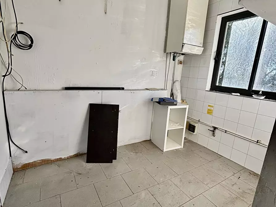 Immagine 6 di Bar / Ristorante in vendita  a Ameglia