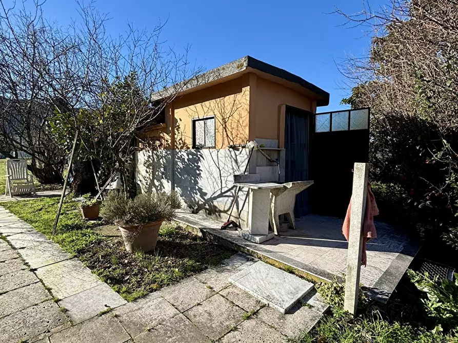 Immagine 31 di Casa indipendente in vendita  a Ameglia