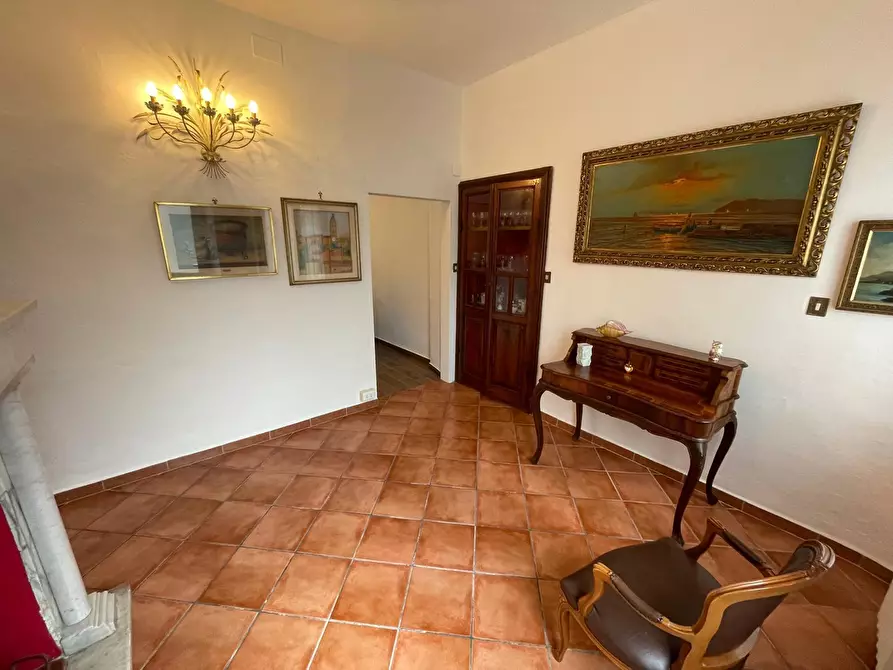 Immagine 3 di Porzione di casa in vendita  a Ameglia