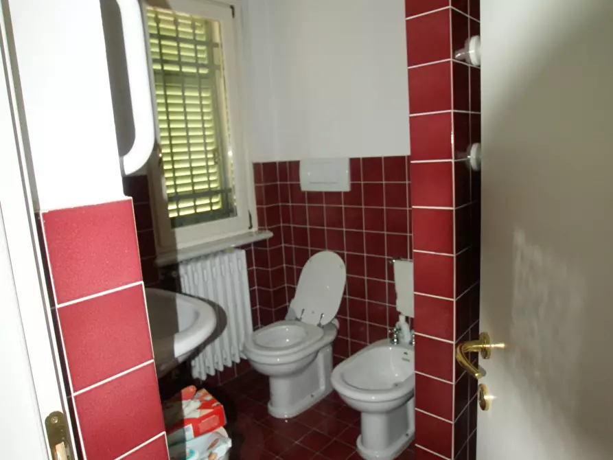 Immagine 15 di Porzione di casa in vendita  a Carrara