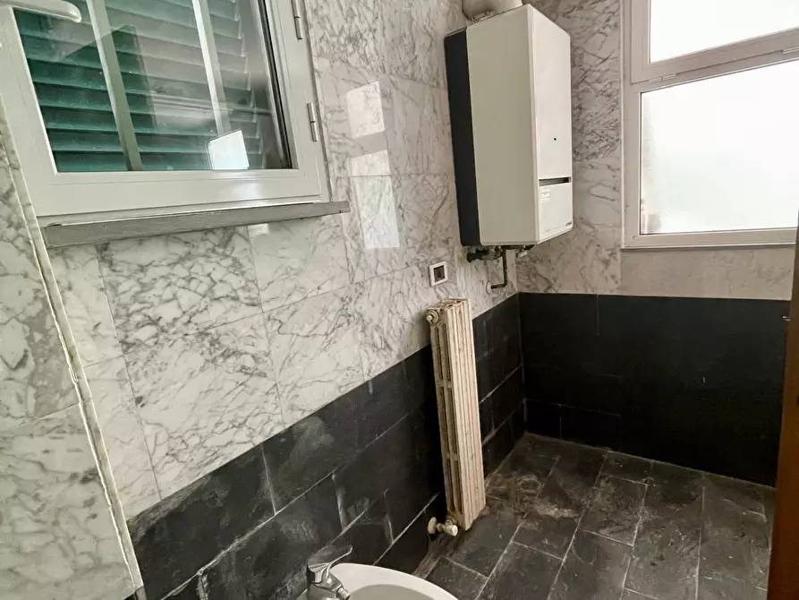 Immagine 21 di Porzione di casa in vendita  a Ameglia