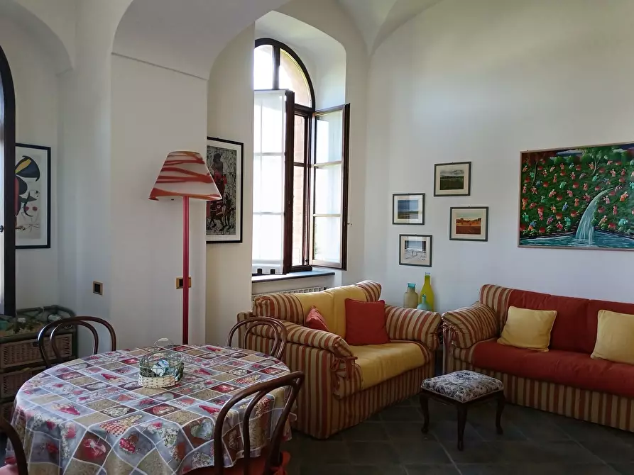 Immagine 7 di Trilocale in vendita  a Ameglia