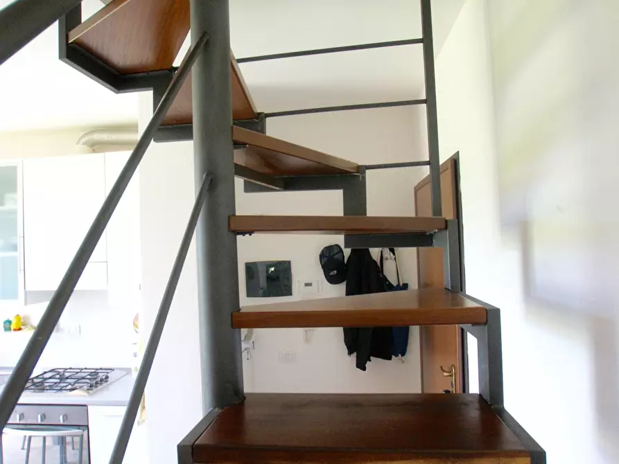 Immagine 9 di Trilocale in vendita  a Ameglia